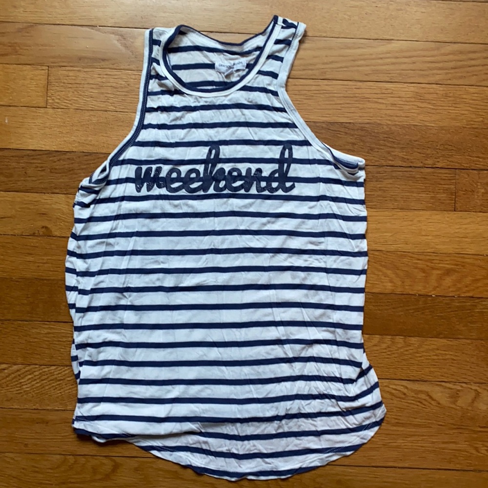 GRAYSON THREADS. size medium.